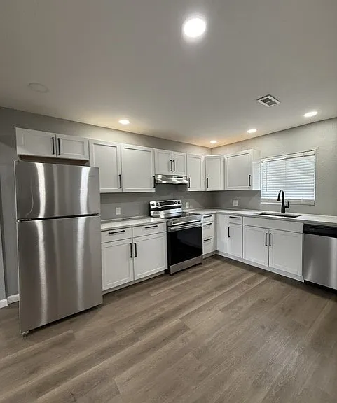 3600 E Uintah St #101 — Photo 5