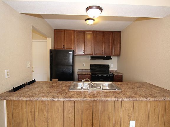 3rd image of 519 Landview St APT C