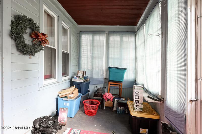 5th image of 7 Putnam Street