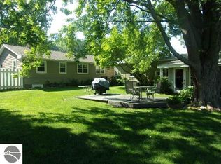 1485 Lakeshore Rd, Manistee, MI 49660