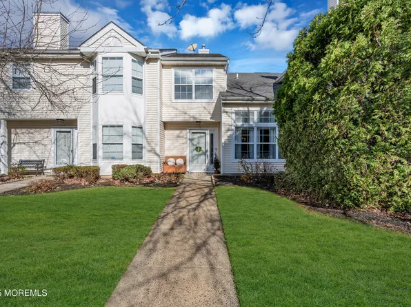 233 Paddington Court #8-3, Manalapan, NJ 07726