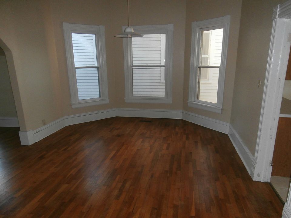 2nd image of 317 W 7th St
