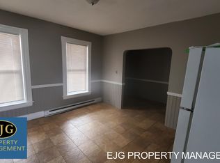 138 Taylor St #1, Manchester, NH 03103