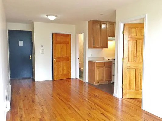 Rented by Sunrise Real Estate | media 64