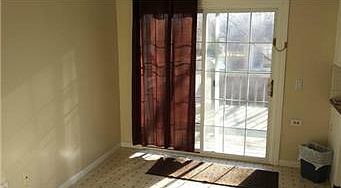 4th image of 203 Valley Dr