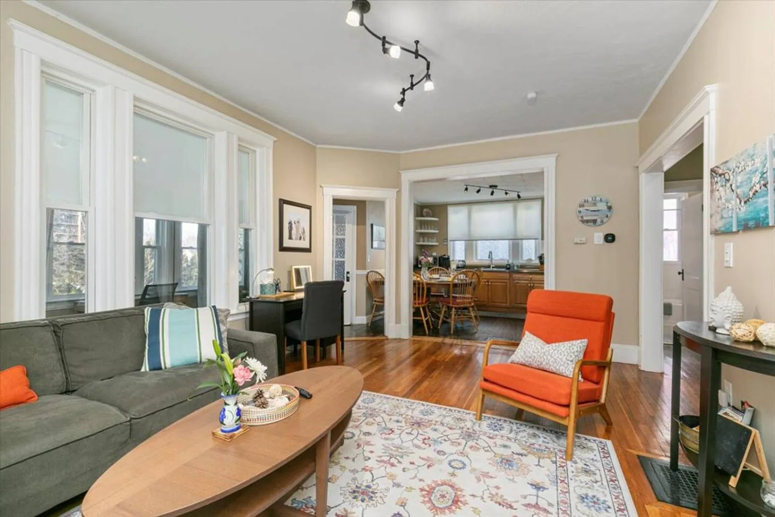 4 bed, 2.0 bath, 2002 sqft, $6,428 — Photo 2
