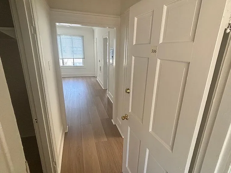 1580 Madison — Photo 30