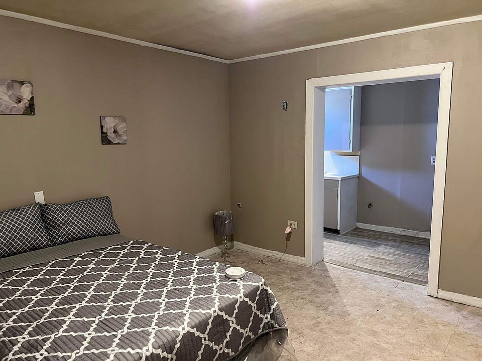 1st image of 1220 W 7th St #2