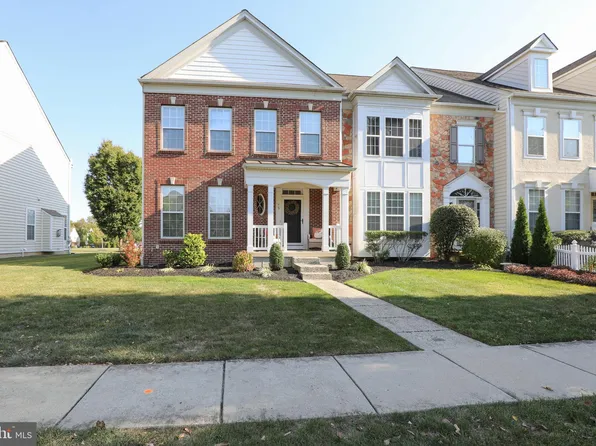 75 Williams Dr, Fountainville, PA 18923