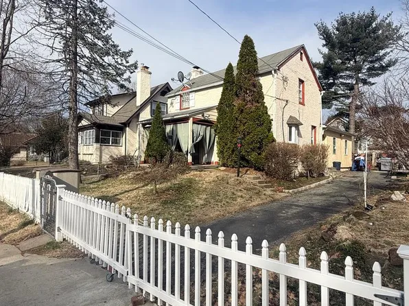 306 S Carol Blvd, Upper Darby, PA 19082