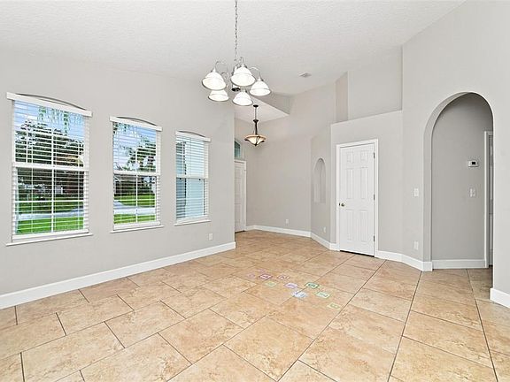 3rd image of 324 ANORAK STREET
