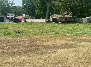 36566 Willow Rd, New Boston, MI 48164