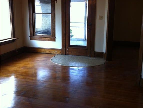 4th image of 1331 & 1/2 Ohio Ave #2