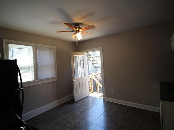 3rd image of 1461 N Grant Ave