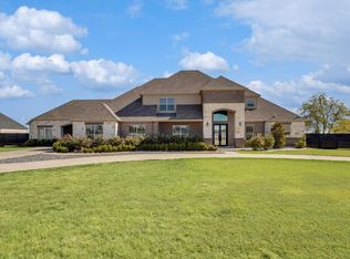 1399 E Highland Rd, Waxahachie, TX 75167