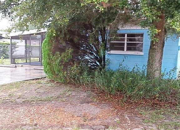3rd image of 806 Martin Luther King Jr St