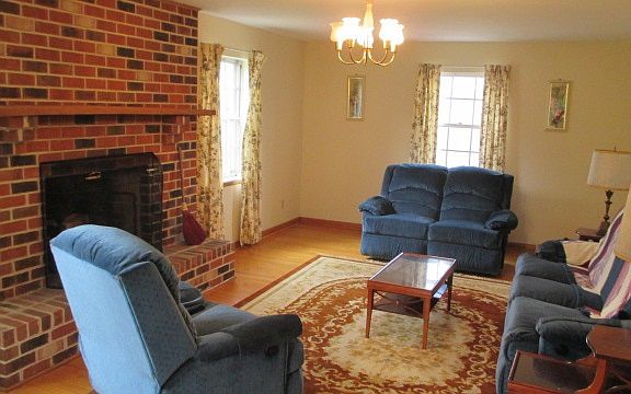 4th image of 208 Belleview Dr SE