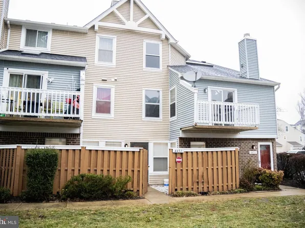 4451 Pembrook Village Dr #146, Alexandria, VA 22309