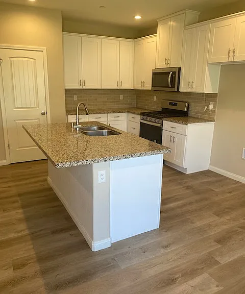 8606 Littleton St — Photo 3
