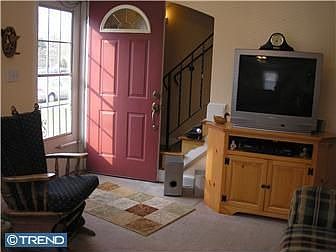 2nd image of 6 Ellis Ave