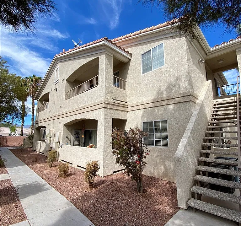 1881 W Alexander Rd #1011