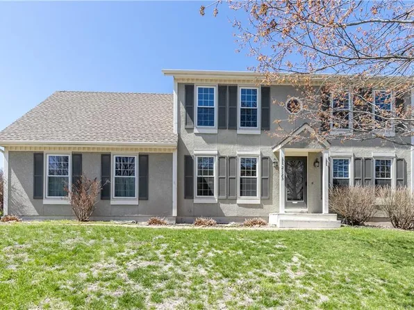 2125 S Central St, Olathe, KS 66062