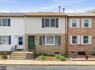 906 Hilltop Dr, Woodstock, VA
