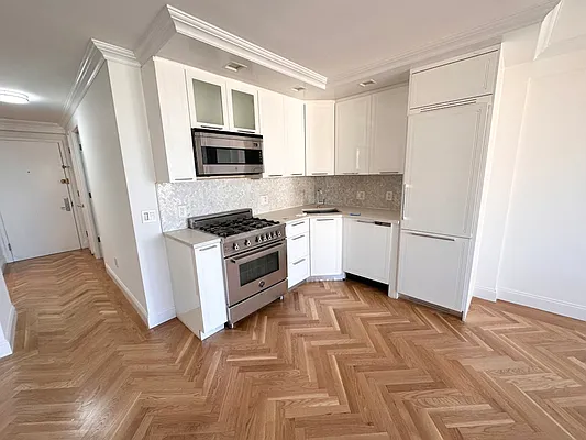 Rented by UES Management | media 1