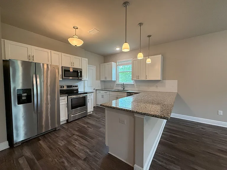 9801 Nature Creek Blvd — Photo 4