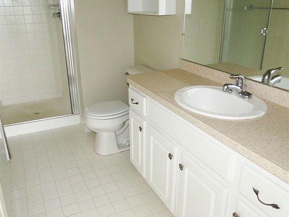 5th image of 16825 Carriage Way