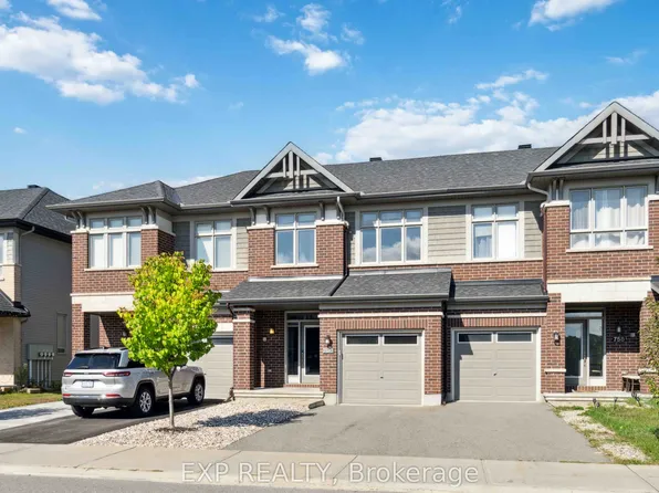 760 Carnelian Cres, Ottawa, ON K1X 0A8