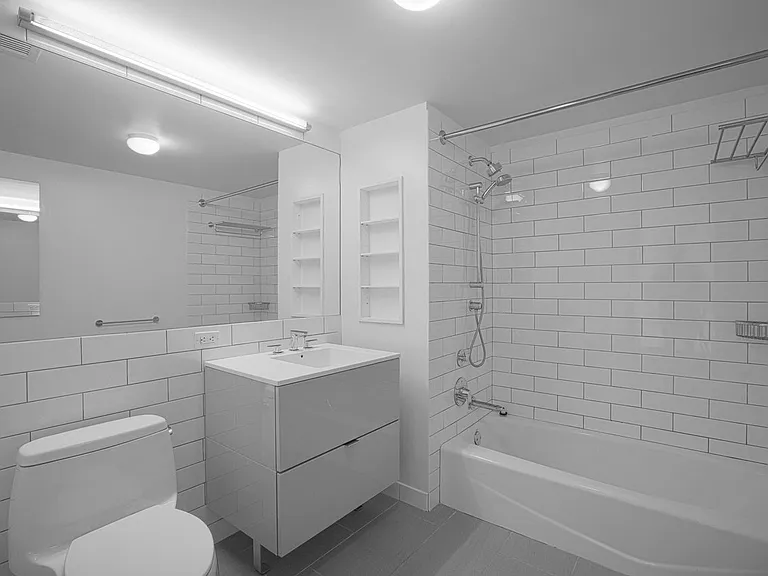 400 W 113th St #1514 — Photo 6