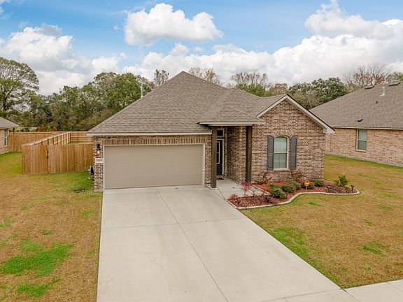 3rd image of 39498 Legacy Lake Dr