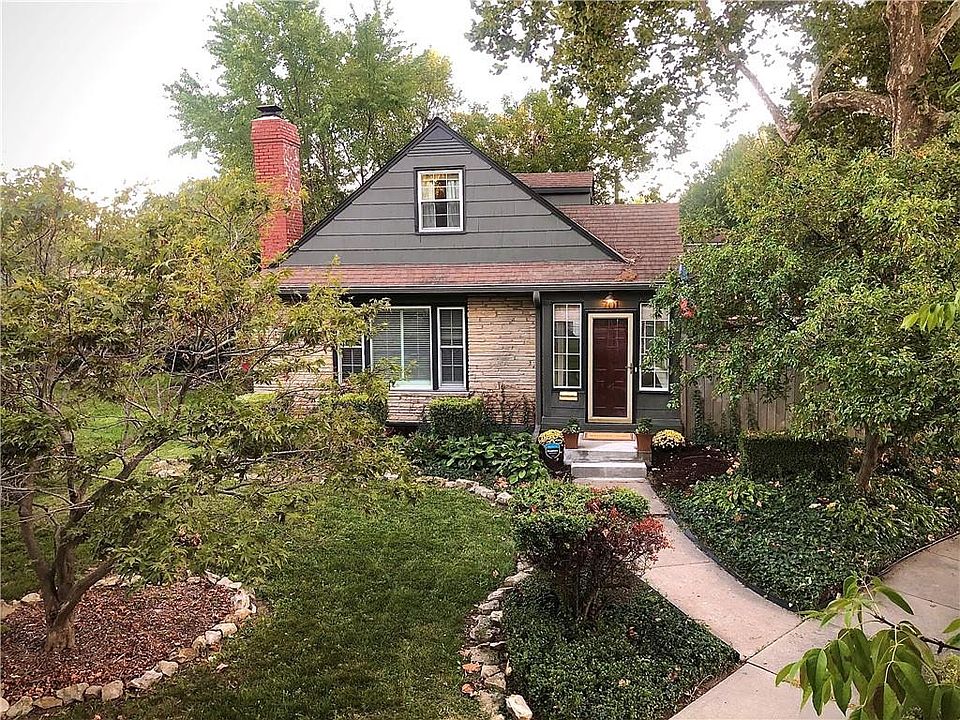 1st image of 701 E Gregory Blvd