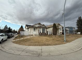 88 Martinwood Way NE, Calgary, AB T3J3G9