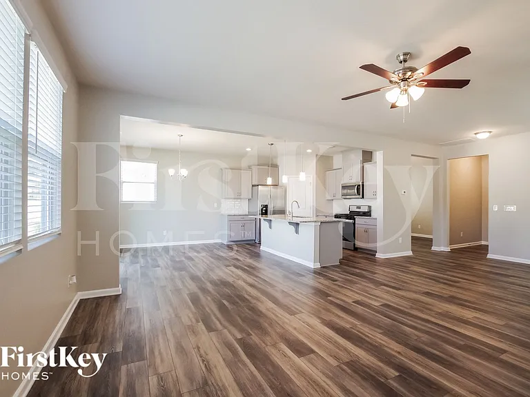 15025 Cordelia Dr — Photo 4