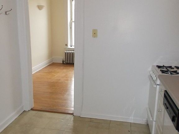 5th image of 732 Washington Ave APT 3D