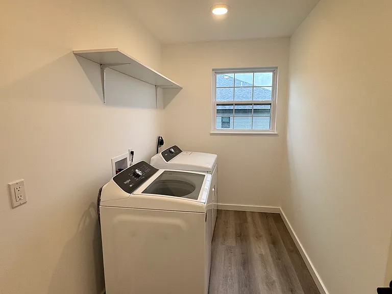 4680 Treaty Dr — Photo 14