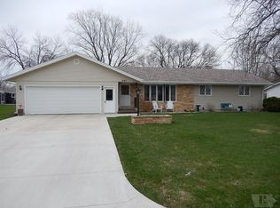 505 11th St SW, Humboldt, IA 50548
