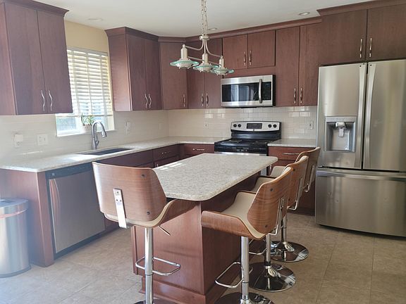 2nd image of 767 Apopka St