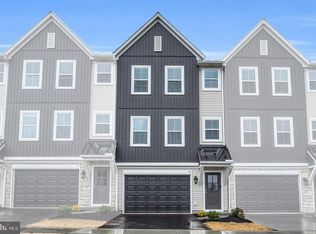 24 Morgan Cir #3-01, Carlisle, PA 17013