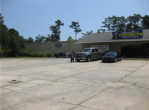 2nd image of 101 Ridgewood Dr