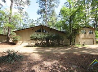 270 Greenbriar Trl, Holly Lake Ranch, TX 75765