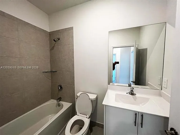 24600 SW 119th Ave — Photo 8