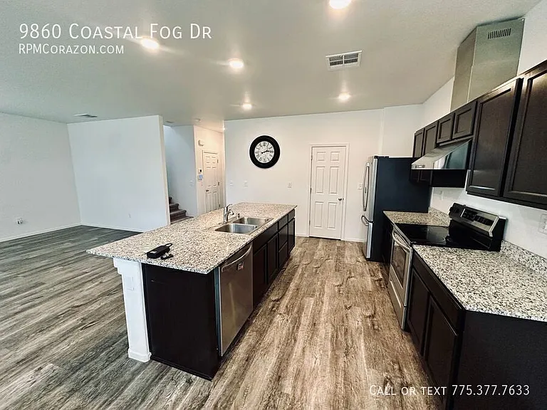 9860 Coastal Fog Dr — Photo 5