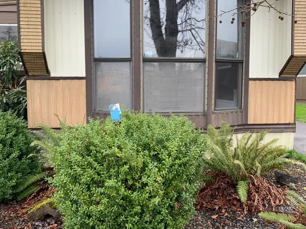 2796 S Main Rd Unit 64, Lebanon, OR 97355