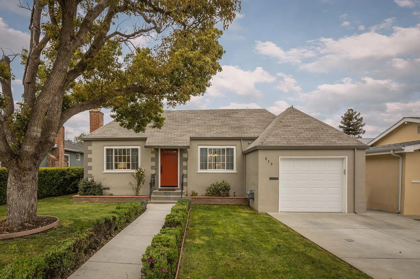 217 Santa Clara Way photo 1