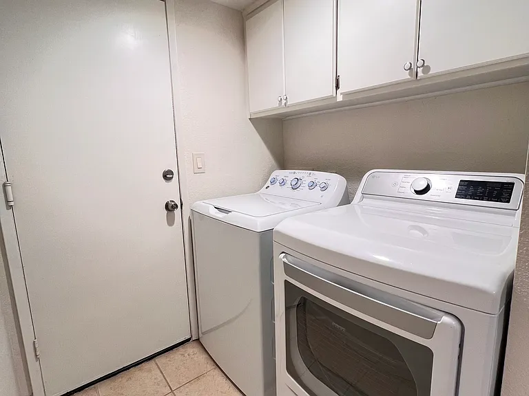 3293 Oak Knoll Dr — Photo 16