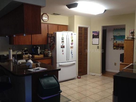 4th image of 1355 Corner Oaks Dr