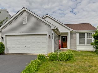 2189 Red Oak Dr, Round Lake, IL 60073